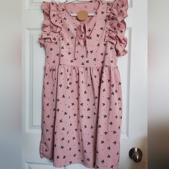 Ribbon Design Dress - Picture 2 of 3